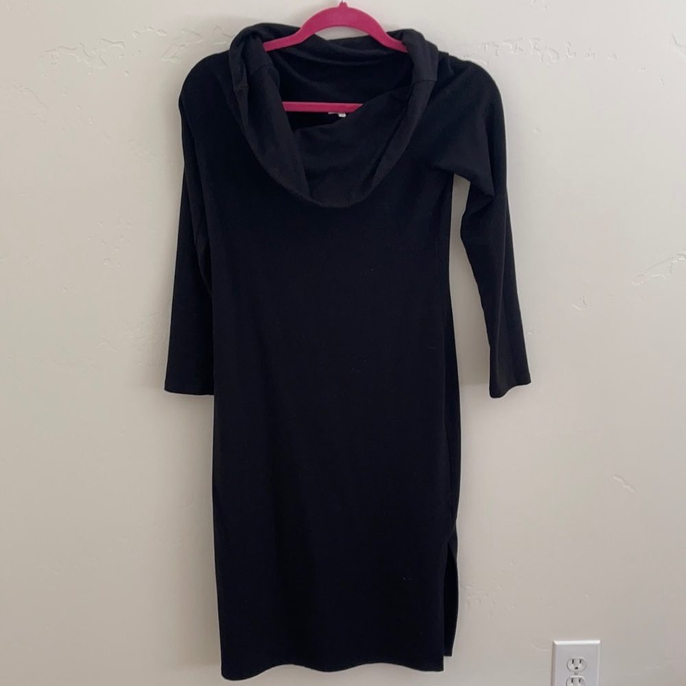 Black slender dress